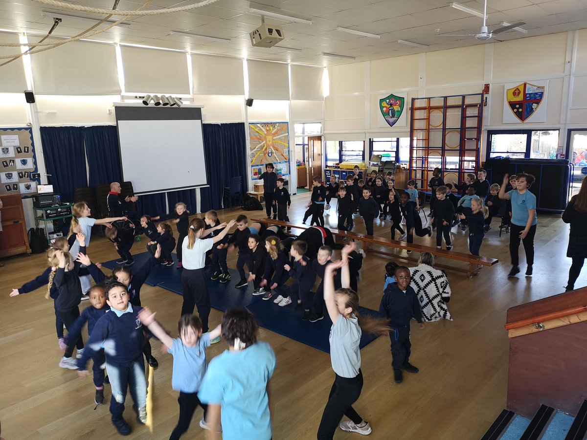 Delighted to welcome Paralympian Sean Rose to school on Monday afternoon. Great fun learning about his life of adventure and achievement - and getting fit too!