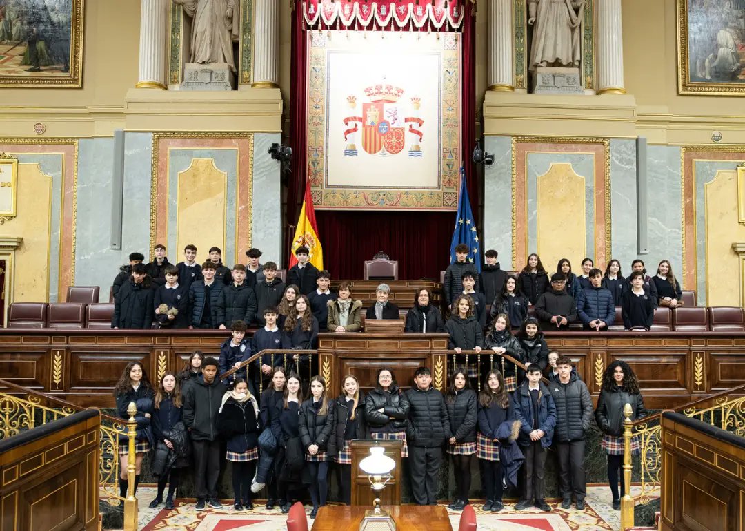🦁🏛️ Aquí os dejamos unas fotos de la visita de nuestros alumnos y alumnas de 3°de ESO al Congreso de los Diputados. Aprendiendo un poquito de la política y de la historia de nuestro país 🏛️🦁
#colegiosanramonysanantonio 
#SomosSanra #educacion #educacionsecundaria #congreso