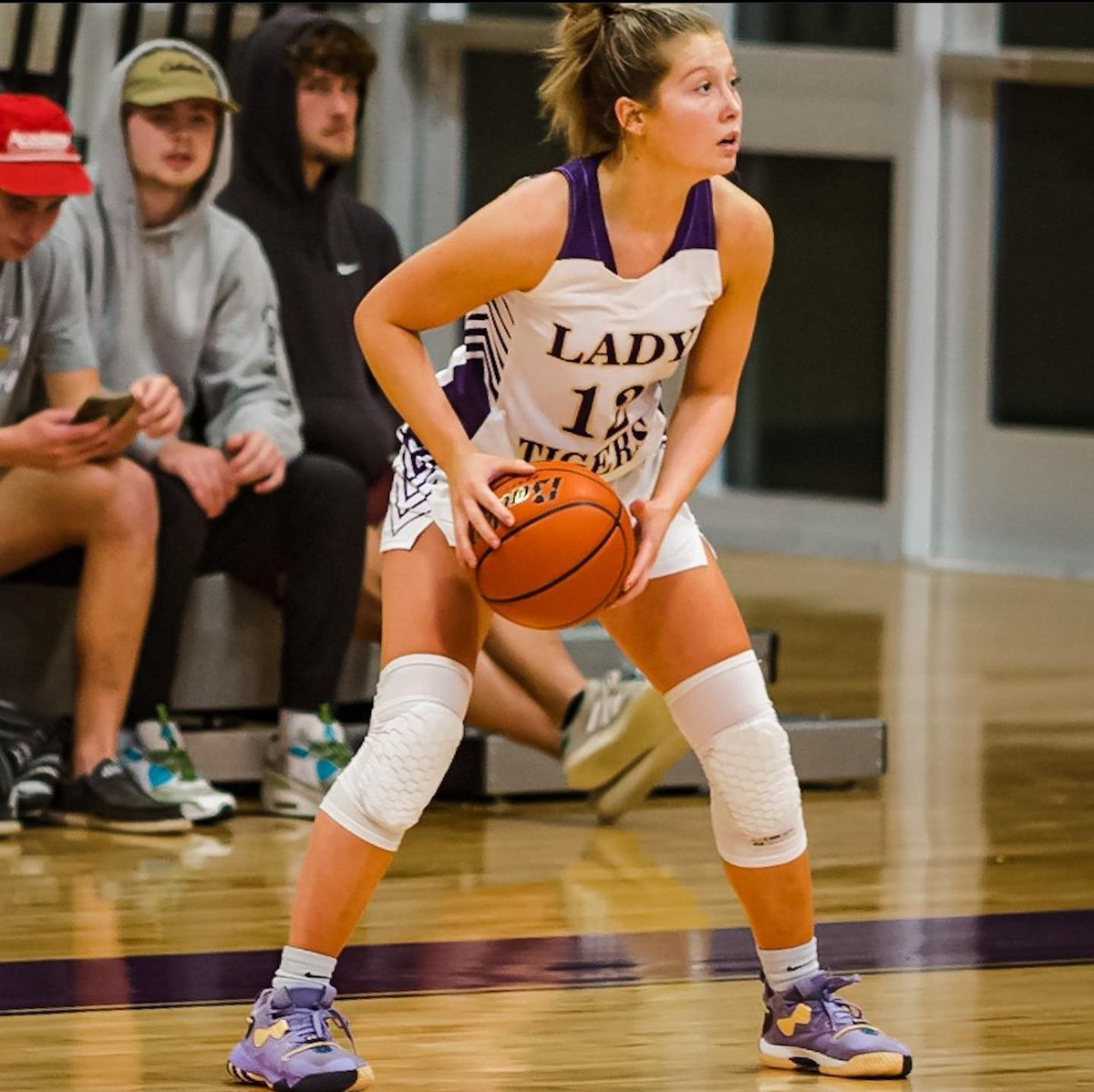 BentonLadyTige1's tweet photo. Senior, Tate Sellers
#Wecoming #WeFight @Marissaschoth @sellers_tate @maddyryan12 @AKRyan25 @mikayelasanche1 @WashingtonReily @erykahh23 @CBailey0 @Taymartinez26 @lainey_lafitte @Addi_R_Morris @jannahcarter2 @LgrBasketball @LSL_Sportsline @GeauxPrepsLA @OTBSports_ @nwlaedits https://t.co/UX6zN7fmqL