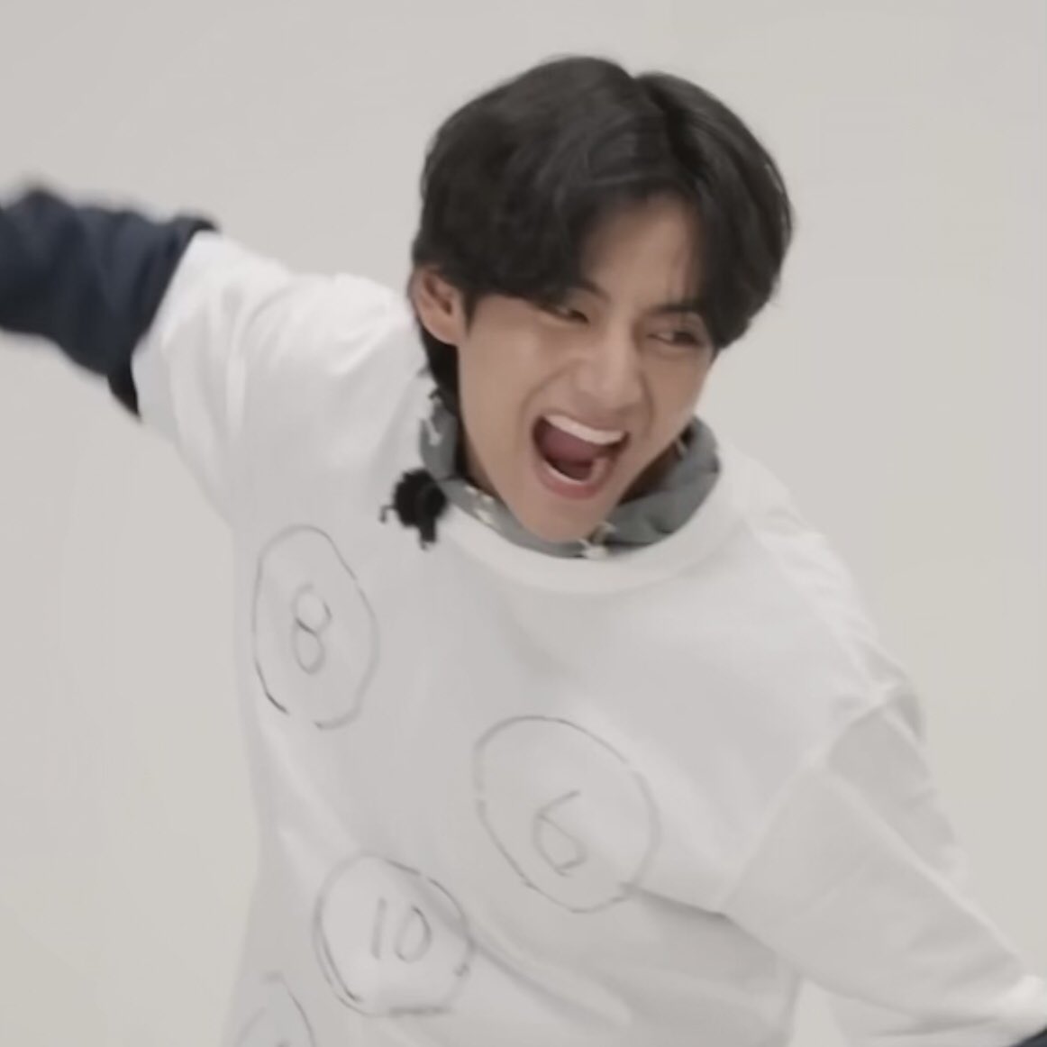 baby                            BABY
taehyung                    TAEHYUNG