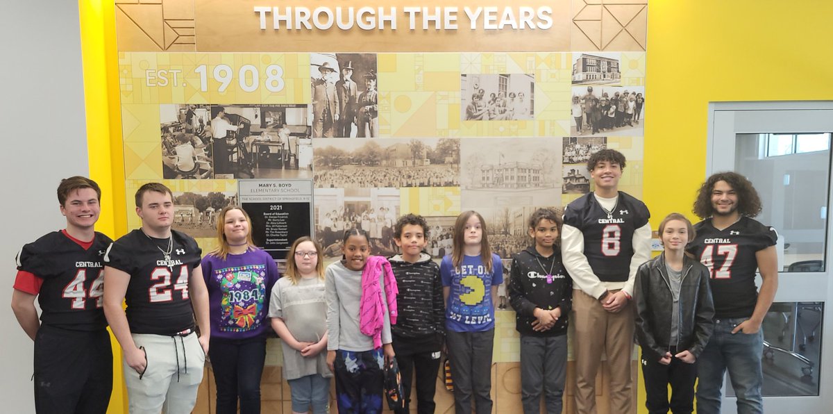 The boys are enjoying their mentorship of Boyd Elementary students. <a href="/Central_AD/">Central (SPFD) High School Athletics</a> <a href="/CentralBulldog/">Central High School</a> <a href="/PitCentralHS/">*The Pit* @ THE Central High School</a> <a href="/AthleticsAtSPS/">Athletics Department - SPS</a> 
#Communityfamily