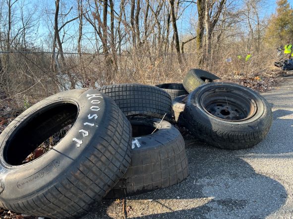 BrianJBaker's tweet image. Spent last Friday morning with @astecindustries  colleagues and renowned youth conservationist @CashDaniels09 removing trash from Chattanooga Creek. If you don’t know Cash’s story, google him or look him up on IG @theconservationkid. Kid’s a rockstar. astecindustries.com/about/current-…