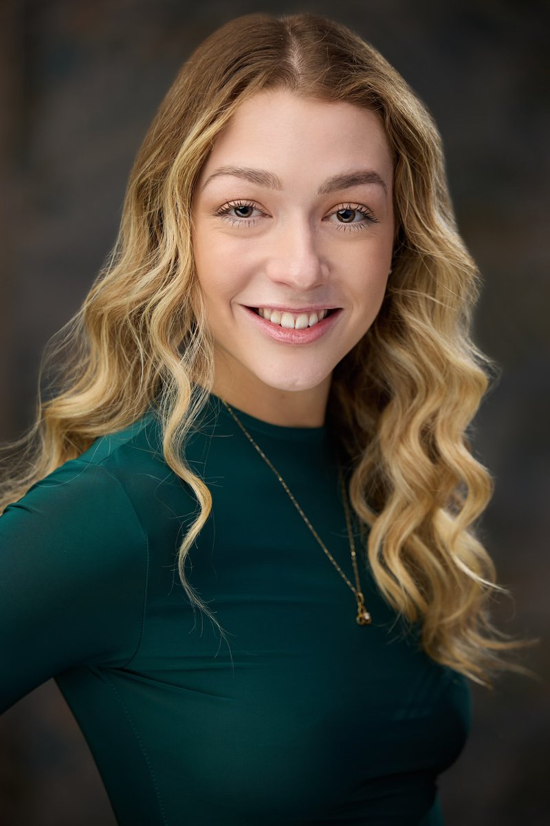 Such a strong look from Zoe <a href="/zoe/">zoe</a>.lewin who wanted more of a range in her #headshots to aim at more #actong roles. Also an amazing #dancer studied at @mpacollege and represented by @cypactorsagency #actorheadshots #headshotphotographer