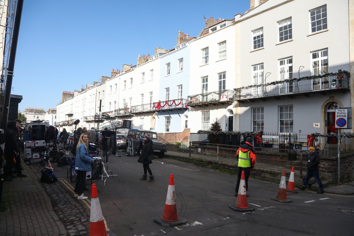 TomWrenPhoto's tweet photo. Millie Gibson who plays Ruby Sunday, the Doctor's new companion during filming for Dr Who in Bristol today @SWNS  

#drwho #bristol #dwsr https://t.co/LiJtMAEZzb