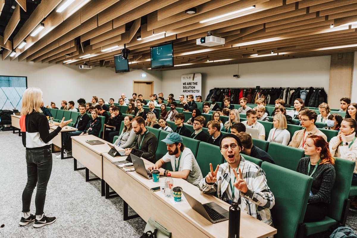 fffventure's tweet photo. After a challenging yet fulfilling hackathon, 13 teams rose to the top and made us beam with pride. The progress they achieved is truly amazing!
@VainoTim was one of the mentors, helping and guiding students as they set sail on the choppy waters of early-stage funding. https://t.co/RogQj4MvEh