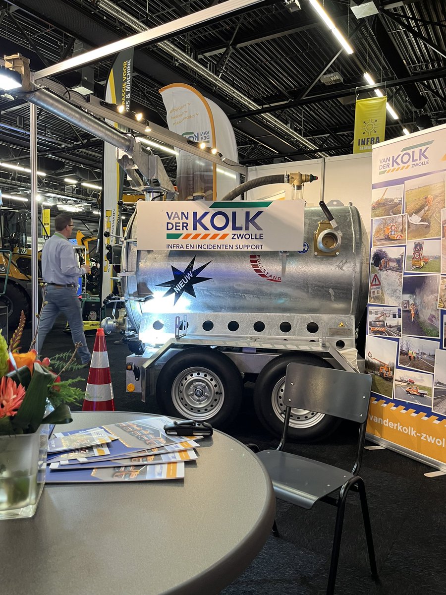 De beurs “Infra Relatiedagen” te Hardenberg is geopend!
We zien je graag in onze stand 693 hal 6.

vanderkolk-zwolle.nl 

#infrarelatiedagen #hardenberg #kolkzwolle #oranjeleger #orangepower #oranjechef #oranjevrouw #oranjekoorts