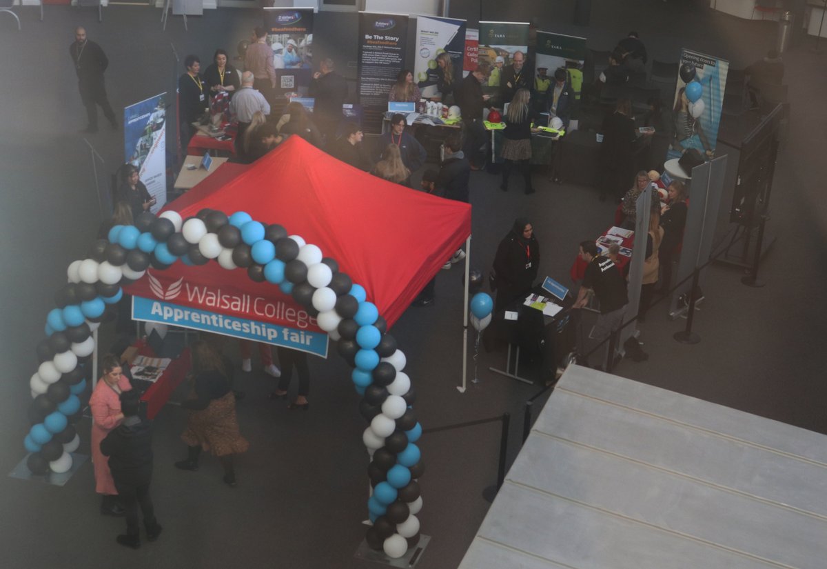 Walsall_College's tweet image. Opportunities to gain #skillsforlife through an Apprenticeship have been showcased to students with help from ASSA ABLOY, Carnell Group, @InterclassGroup Star Scaffolding Ltd @2sfgofficial &amp;amp; Tara Group. Thanks to you all for supporting our #Apprenticeships Jobs Fair. #NAW2023