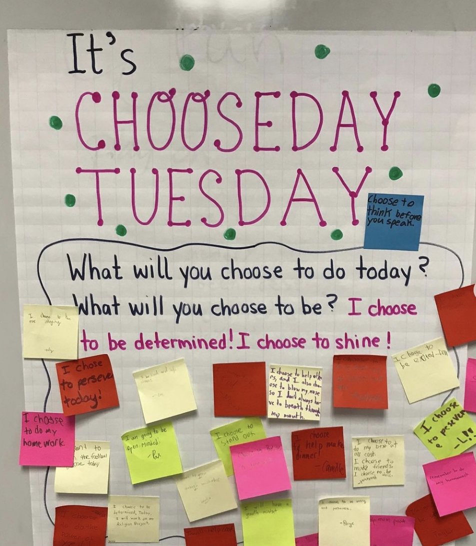 teacher2teacher's tweet photo. "I choose to be determined."
"I choose to make friends."
"I choose to stand out."

With just a Post-it and a prompt, Ss practice setting goals and creating affirmations! ❤️️✨

(Via educator @SELebrateYOU on Instagram)

https://t.co/HPLCIUkfFK #SEL https://t.co/lXlBDU5BYm