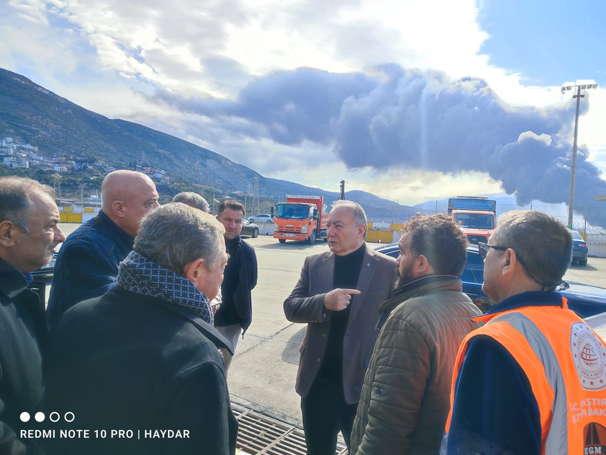 turkiskonf's tweet photo. TÜRK-İŞ KRİZ MASASI TOPLANDI 

https://t.co/HpRi4etGbk https://t.co/zKSqN0oe7u