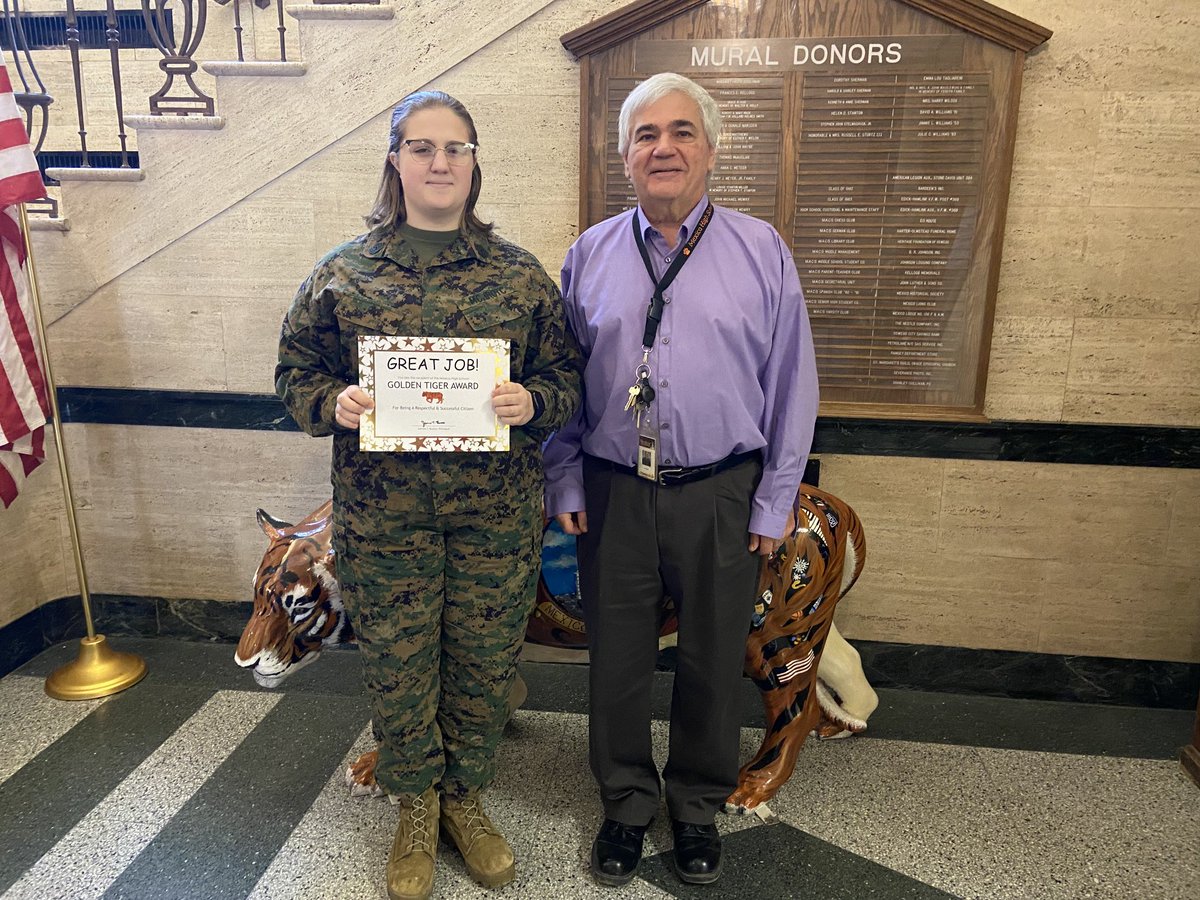 Congratulations to Ashley Bennett on earning the Golden Tiger award at Mexico High School.