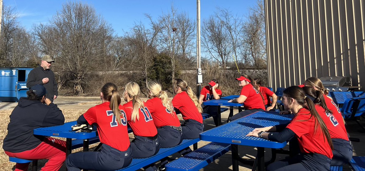 NWSCC_SB's tweet photo. We love hearing from our community! ❤️

Thankful for Mr. Carl Witt for stopping by yesterday and sharing with us! Great message on the importance of mindset and mentality! 

#rtb #bu #nbe #GoPatriots https://t.co/nw6Cl7vVCr