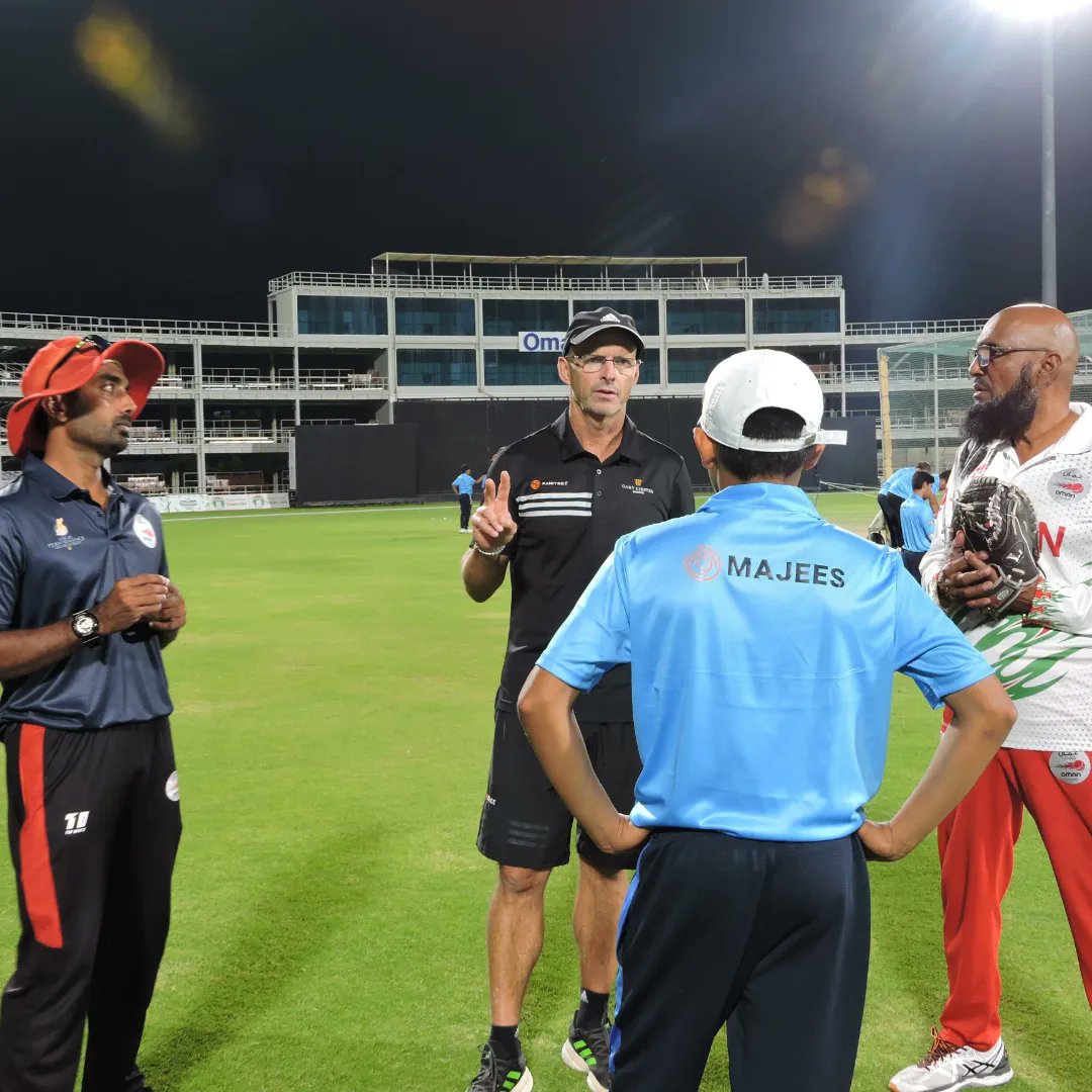 TheOmanCricket's tweet photo. Here's some 📸 of Gary Kirsten during the High Performance Camp with U14 and U19 budding cricketers on their approach to the game at various levels! 🏏🔝
@MazoonDairy
@majeestech
#OmanCricket #GaryKirstenCricket #HighPerformanceCamp #Cricket #Oman #Explore https://t.co/rd96Mybb5D
