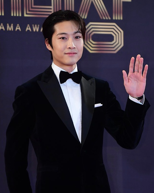 kimchaehwon tweet picture