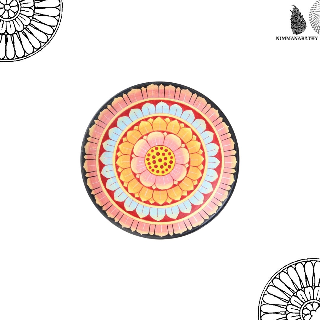 nimmanarathy's tweet photo. Lotus Wooden Decorative Plate
#MHHSBD #elevenseshour #homedecor #art #homedecor #etsystore #EarlyBiz #CraftBizParty #onlinecraft #wallartforsale #CANVASWeek2023 #nimmanarathy https://t.co/9EGJ97q662