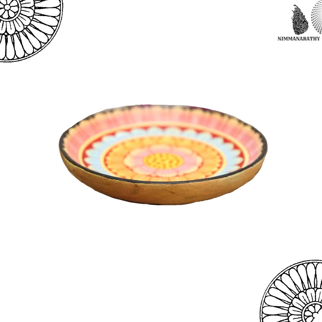 nimmanarathy's tweet photo. Lotus Wooden Decorative Plate
#MHHSBD #elevenseshour #homedecor #art #homedecor #etsystore #EarlyBiz #CraftBizParty #onlinecraft #wallartforsale #CANVASWeek2023 #nimmanarathy https://t.co/9EGJ97q662