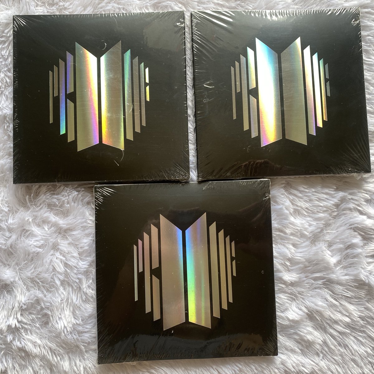 noona_bora's tweet photo. Pic 1:
Holtick Hobi 2pcs, RM 1pcs @ 10k
Postcard Hobi RM @ 15k

Pic 2:
POB Proof Tryptich RM 85k

Pic 3:
Album BTS Proof Compact sisa 1 pcs 180k (inc gamecard)

🏷️ HELP RT wts wtb album bts bangtan proof ina rm namjoon jin suga yoongi jhope jimin v taehyung jk jungkook https://t.co/NG3KjsaywM