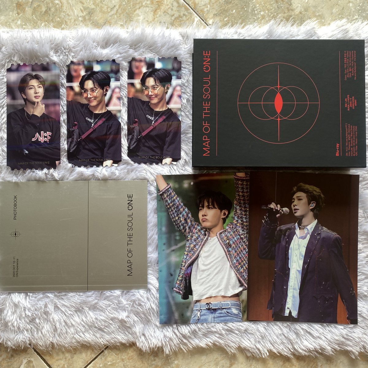 noona_bora's tweet photo. Pic 1:
Holtick Hobi 2pcs, RM 1pcs @ 10k
Postcard Hobi RM @ 15k

Pic 2:
POB Proof Tryptich RM 85k

Pic 3:
Album BTS Proof Compact sisa 1 pcs 180k (inc gamecard)

🏷️ HELP RT wts wtb album bts bangtan proof ina rm namjoon jin suga yoongi jhope jimin v taehyung jk jungkook https://t.co/NG3KjsaywM