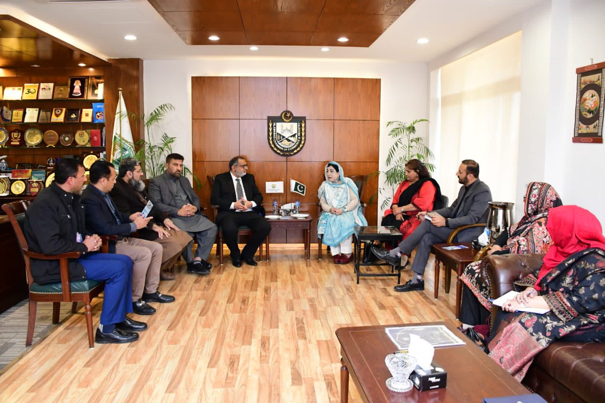 oricqau's tweet photo. Dr. Shaista Sohail- Vice Chancellor QAU, Prof. Dr. Hazir Ullah-Director ORIC &amp; Business Incubation  visited Islamabad Chamber of Commerce and industries along with a delegation of professors, Manger BIC and Manager R&amp;D ORIC on 7th February 2023. https://t.co/PN8J3mW1Mo
