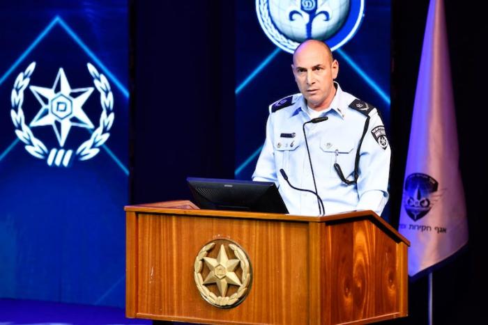 IsraelD_Heb's tweet photo. #פידמשטרה #פידפלילי #פידטק #סייבר 
ראש אגף חקירות ומודיעין במשטרה נגד כלכליסט: ״פרשת NSO סייעה לגורמים עברייניים״
https://t.co/PWdP9OKF9p https://t.co/rGPlY0b25H