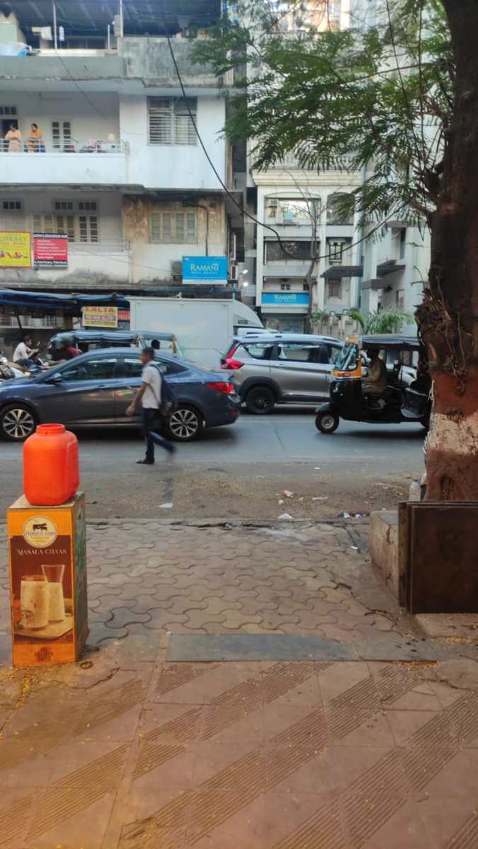chheda_pravin's tweet photo. Thank you #jetkar ji sr.pi Vikroli traffic division for prompt action #khatara Removed. @MTPHereToHelp @MumbaiPolice https://t.co/lGnymyDANZ