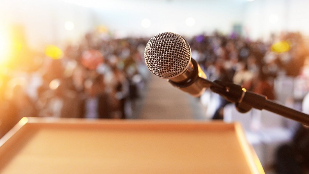 Tobi Emonts-Holley (@tobi_emonts) on Twitter photo How to Master Public Speaking
I used to feel sick just thinking about it. But overcoming my fear was essential to obtaining a PhD and becoming a CEO. 
Here's what'll help you master speaking in front of any crowd: How to Master Public Speaking
I used to feel sick just thinking about it. But overcoming my fear was essential to obtaining a PhD and becoming a CEO. 
Here's what'll help you master speaking in front of any crowd: