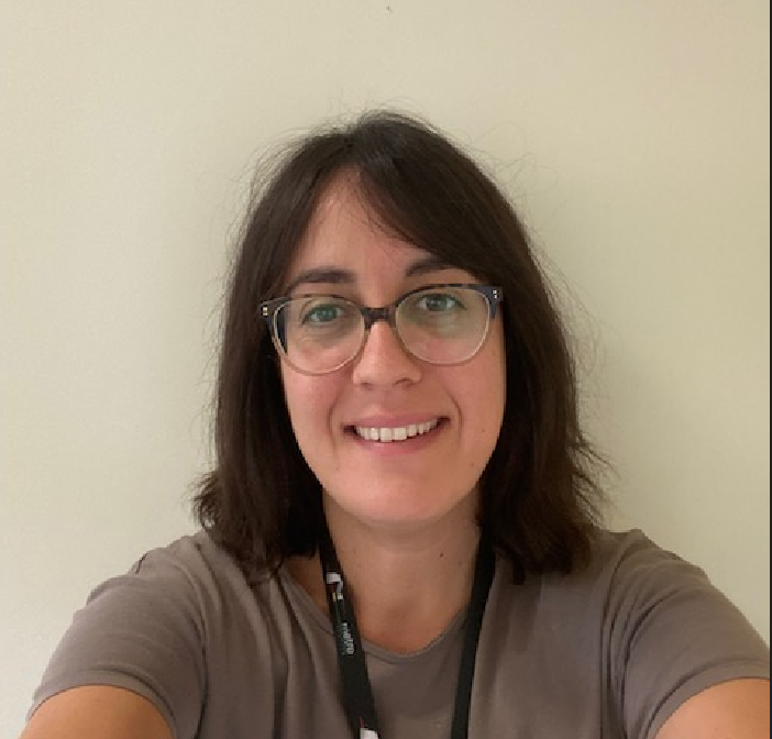 ELA_ANDALUCIA's tweet photo. Gracias a una ayuda concedida por @FundlaCaixa, incorporamos de forma profesionalizada, el servicio de Terapia Ocupacional, con Lorena, que tiene la tarea de mejorar el bienestar y la autonomía #ELA 

https://t.co/yoHquNzQKr 

#vivirvalelapena #PorUnMundoSinELA #sacalalenguaELA https://t.co/LTEyt4dAcM