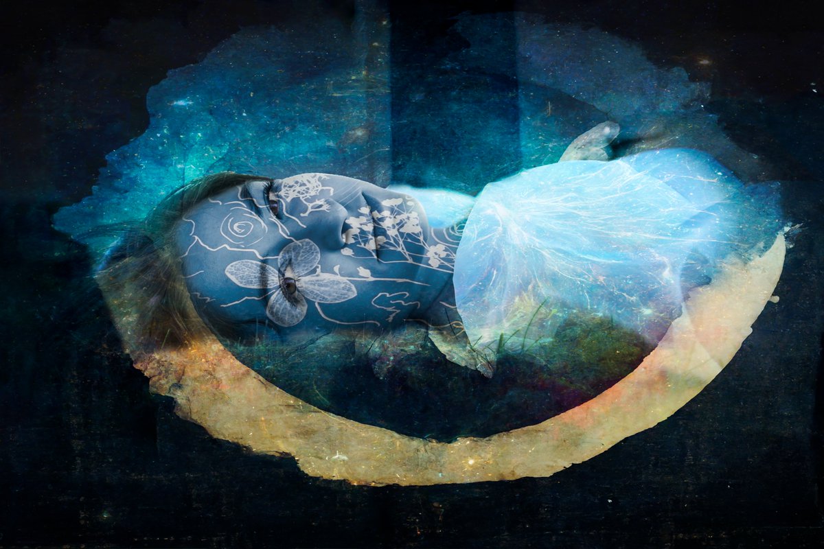 "Beginning's End" on <a href="/manifoldxyz/">manifold.xyz</a> 

To end is to start anew.

🔵1st Ethereum Drop of 2023
🔵1st NFT on my own Contract
🔵Open Editions - ends Feb 15th Midnight EST
🔵0.02 $ETH each

Process:
Cyanotype x Photography x A.I. artwork

#NFTdrop

Link + BTS Video🧵⬇️