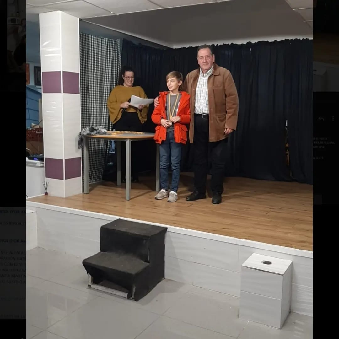 FallaLabaila's tweet photo. ⚜️GALA INFANTIL DE NUESTRA AGRUPACIÓN⚜️

El pasado sábado, nuestra comisión infantil, acudieron a la primera Gala Infantil de nuestra agrupación @mercatjesus 👏🏼

Se realizó la entrega de premios y... 

1er premio en el concurso de dibujo para NATALIA, nuestra FMI 🥇 https://t.co/RCOgYN5yr9