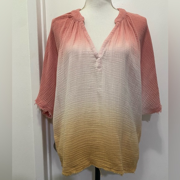 KjPosh's tweet photo. So good I had to share! Check out all the items I'm loving on @Poshmarkapp from @LopezDaby #poshmark #fashion #style #shopmycloset #colehaan: https://t.co/HIp6tNHM74 https://t.co/flEL34F5hH