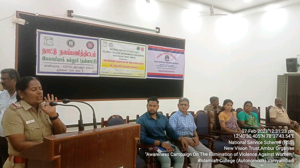 Mujahid_Akber's tweet photo. Awareness campaign on the elimination of violence against women &amp; Internet safe surfing awareness week. 
At Islamiya College (Autonomous) Vaniyambadi
@VellorePolice
@sp_tirupathur @Cyberdost @chennaipolice_ https://t.co/LBDfrq12UV