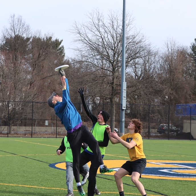Fun highlight of me skying the guys half my age at Pelham’s Ultimate Boxl XX. #winterultimate #ultimate