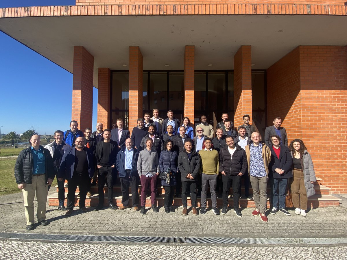 6GXR_eu's tweet image. Thank you to all the partners joining us for the  @6G_SNS #6GXR Kick-off Meeting working to drive the European innovation ecosystem with next-generation #XR services and develop a #multisite Research Infrastructure🌐 

@HorizonEU @DigitalEU #6GSNS