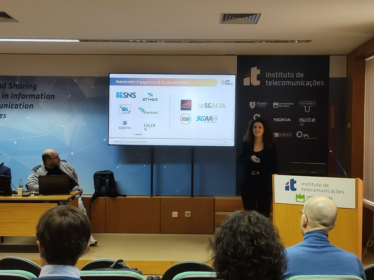 6GXR_eu's tweet image. Thank you to all the partners joining us for the  @6G_SNS #6GXR Kick-off Meeting working to drive the European innovation ecosystem with next-generation #XR services and develop a #multisite Research Infrastructure🌐 

@HorizonEU @DigitalEU #6GSNS