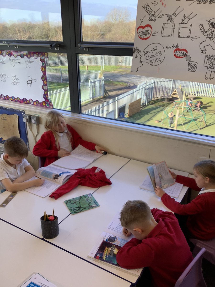Year3STMHull1's tweet photo. Linking Safer Internet Day to our guided reading lesson today #SaferInternetDay2023 #SID2023 #TheSTMWay https://t.co/x3ziB4mAXg