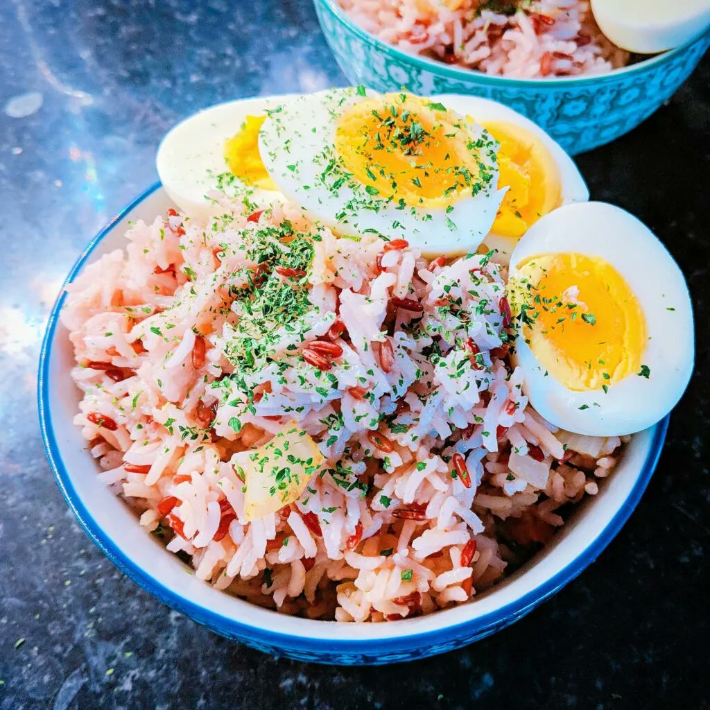 mealsinspiredby's tweet photo. Meals inspired by #harrypotter » Kedgeree Three Rice Trials 
Using Red Rice for the Dragons, Jasmine Rice for the Lake and Wild Rice for the Maze, you'll experience all three of the Triwizard Tournament trials in one tasty dish! 
https://t.co/ymN9CIkdGX https://t.co/bJhDtfuNrm