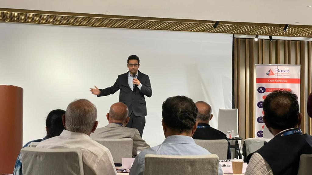 HEFmumbai's tweet photo. Yesterday we had knowledgeable session with Shri.@harshmadhusudan ji on roadmap of Bhartiya Economy 2047.

Thank you so much @harshmadhusudan ji for your valuable time and we are looking forward for more sessions with you. https://t.co/a62SNTbwGd