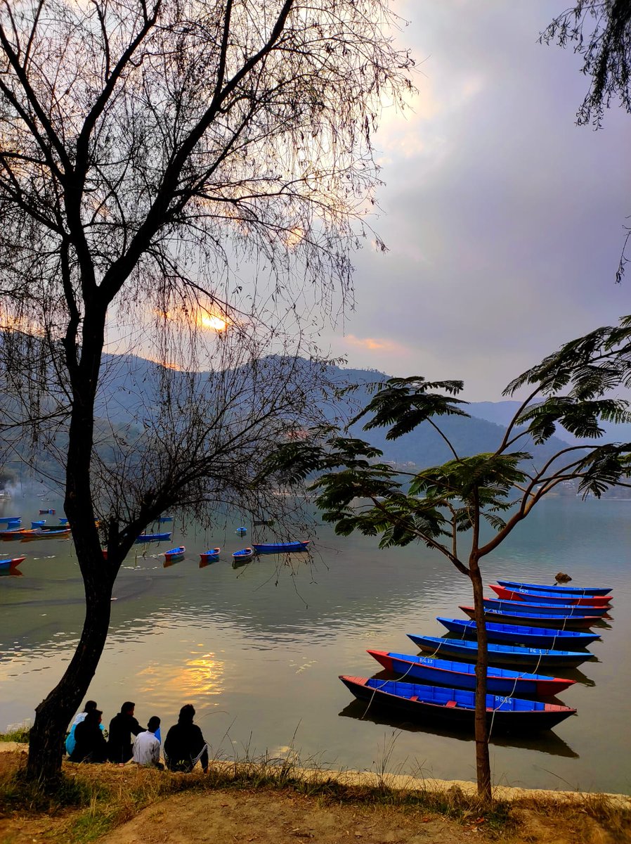 parishjoshi's tweet photo. Beautiful evening and colorful view at #phewalake #pokhra #nepal #mobilephotography
#mobileclick
#nepaltravel #nepaldiaries #nepalisbeautiful #visitnepal #pokhra #phewatal @nepaltourismb @nepaltourism @everythingaboutnepal @nepal_now @NatGeoTravel @BBC_Travel @IndiaInNepal https://t.co/J6pp4XVCeZ