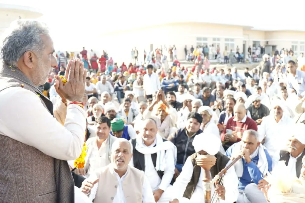 KPGBJP's tweet photo. इसी विषय पर आज धरना स्थल पर पहुंच कर उसे समाप्त करवाया। इस अवसर पर सभी संबंधित गांवों के प्रतिनिधियों ने मोदी सरकार का आभार व्यक्त किया और हृदय से आशीवार्द दिया।

2/3 https://t.co/d2dEslihH9