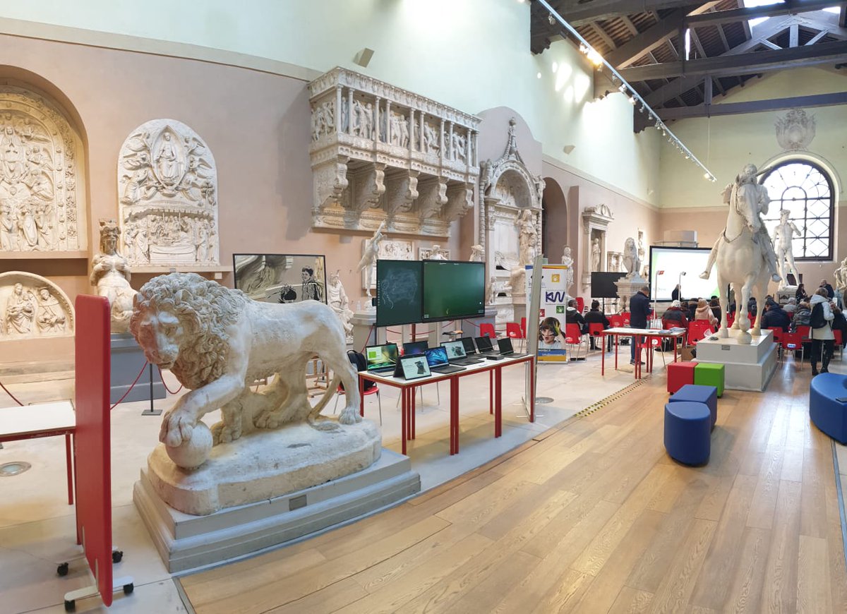 starboard_int's tweet image. Wonderful news from Italy! Our exclusive distributor in Italy, @LeadingTechnolo, is hosting a special event in Liceo Artistico Porta Romana - Florence Today! 
#edtech #interactivetechnology #teachinginnovation #education #Starboard #scuola #insegnamento #didattica