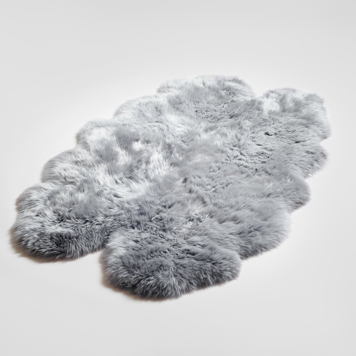 Burkelman's tweet photo. Gl​amorous, Classic, Chic –
Real Sheepies in Silver https://t.co/JJLa4Guf3q

The ultimate, cool, light grey with highlights of bright white. It's a rich, modern, take on a classic hue. 

#burkelman #realsheepies #indieluxury #upcycled #merino #iconic #thedragonsisters #lgbtqbrand https://t.co/EHvOfYgQte