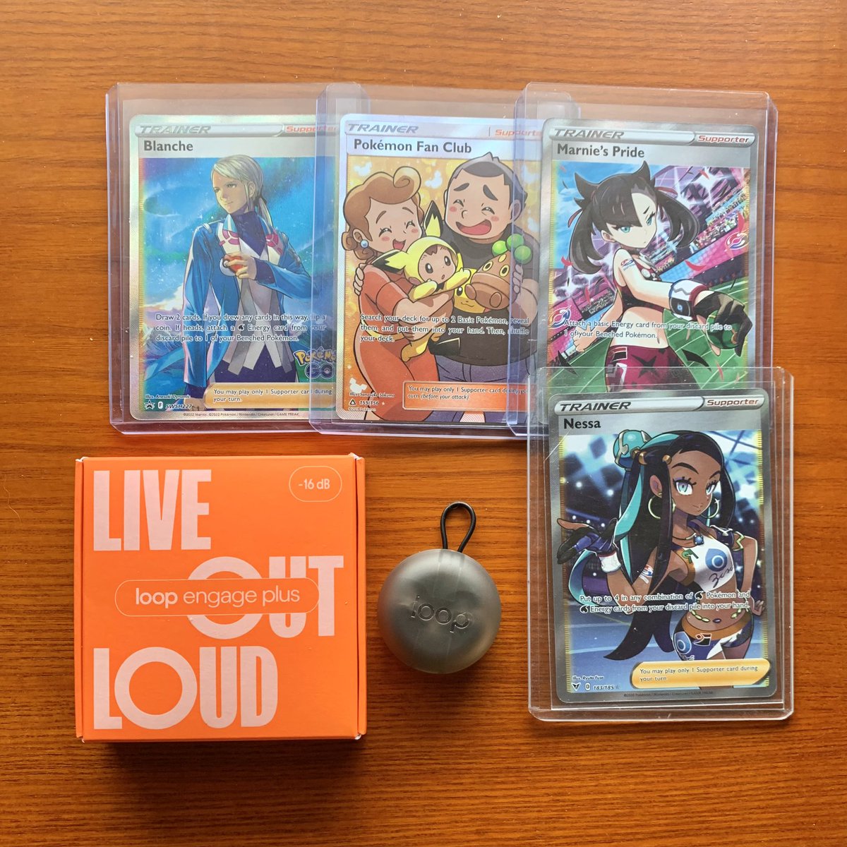 SnorlaxPokekid's tweet photo. 💌Mail Day! Some FA Trainers from @MagneticClown, Thank You! Also, I finally got my @loopearplugs Engage Plus so we’ll see if they’ll help me focus. #Pokemon #PokemonTCG #Blanche #PokemonFanClub #MarniesPride #Nessa https://t.co/GR3nt9dXyL