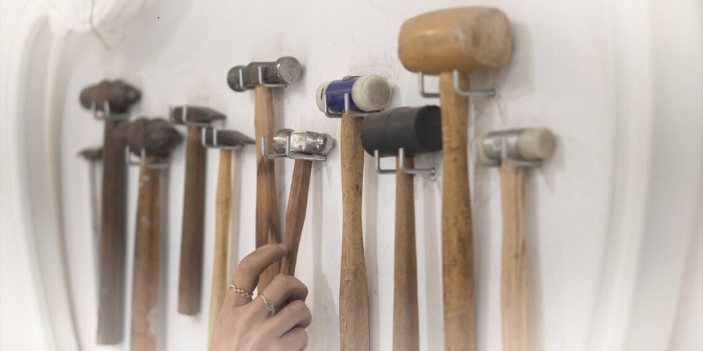 #ResponsibleJewellery Experiences ✨

Making the move towards more responsible jewellery is an option open to brands of all kinds. Three different ways of approaching this journey have been outlined in this article.

origengoldforfuture.org/en/actualidad/…