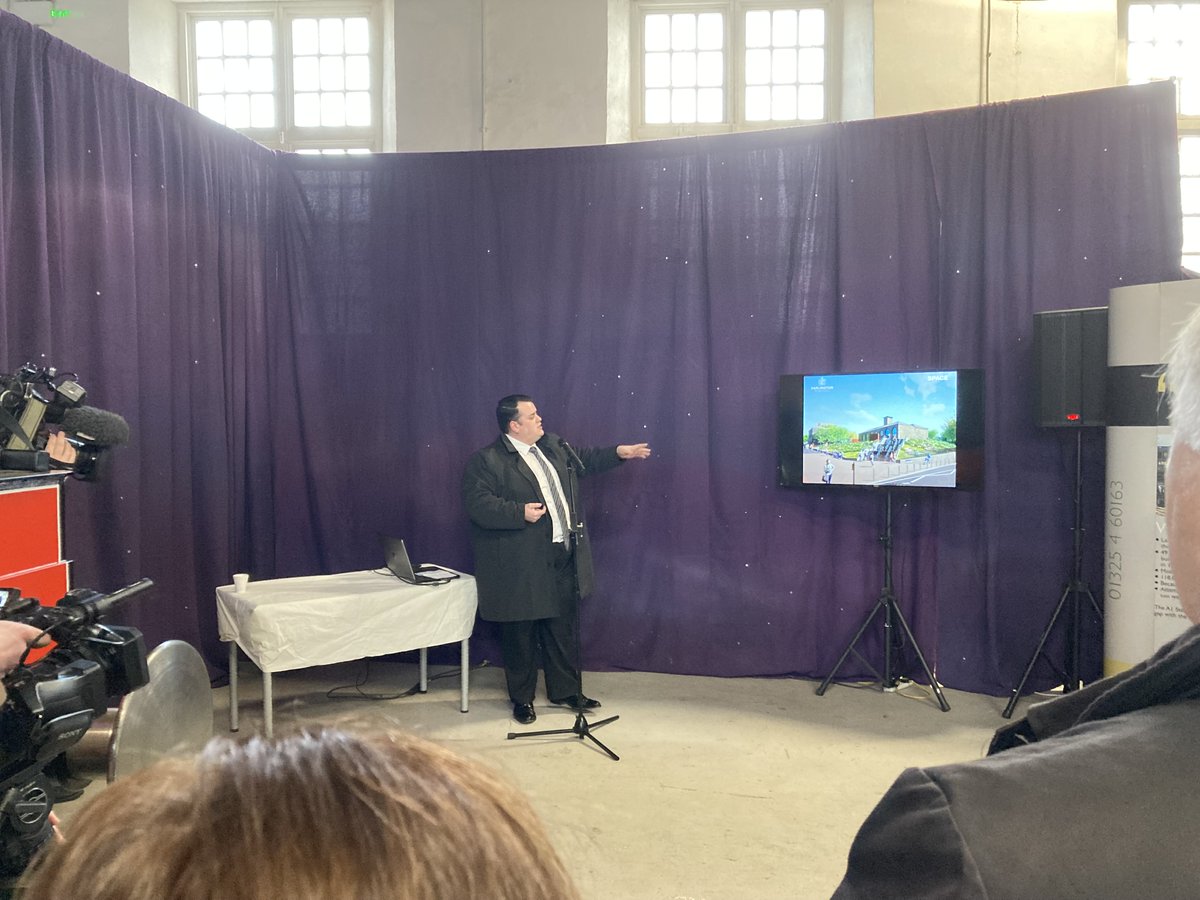 Pleasure to be at @HeadofSteamMus to hear that <a href="/HeritageFundUK/">The National Lottery Heritage Fund</a> is awarding £3.2m towards developing Darlington's Railway Heritage Quarter ahead of the bicentennial of the Stockton &amp; Darlington Railway in 2025 - &amp; proud of the role played by <a href="/DarlingtonBS/">Darlington BS</a>
facebook.com/peterbarronmed…