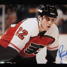 mtraab's tweet photo. @oldhockeycards Rick Tocchet. https://t.co/abb4kGHpu3