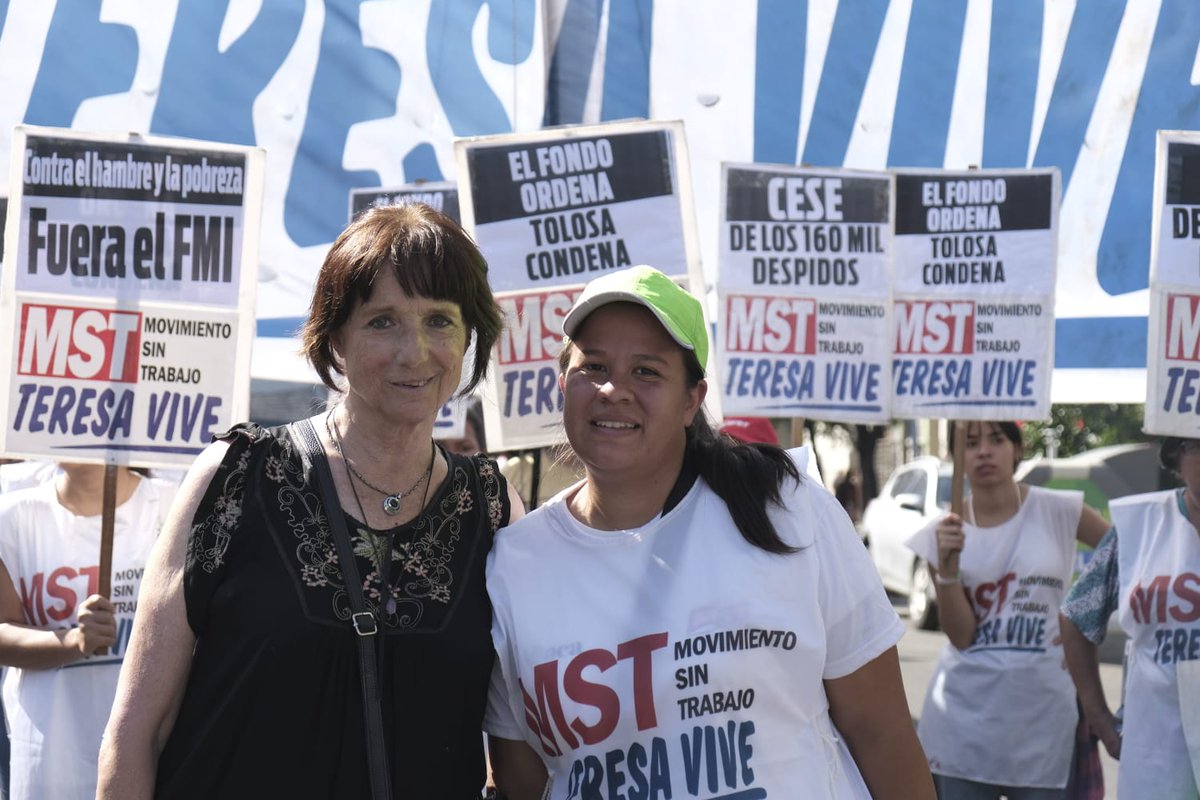 vilma_ripoll's tweet photo. Para cumplir con el FMI, son los primeros. Para cumplir con las necesidades de los más necesitados, los últimos. Hoy acompaño la lucha de la Unidad Piquetera contra el ajuste del gobierno. https://t.co/P3hQKMDpAk