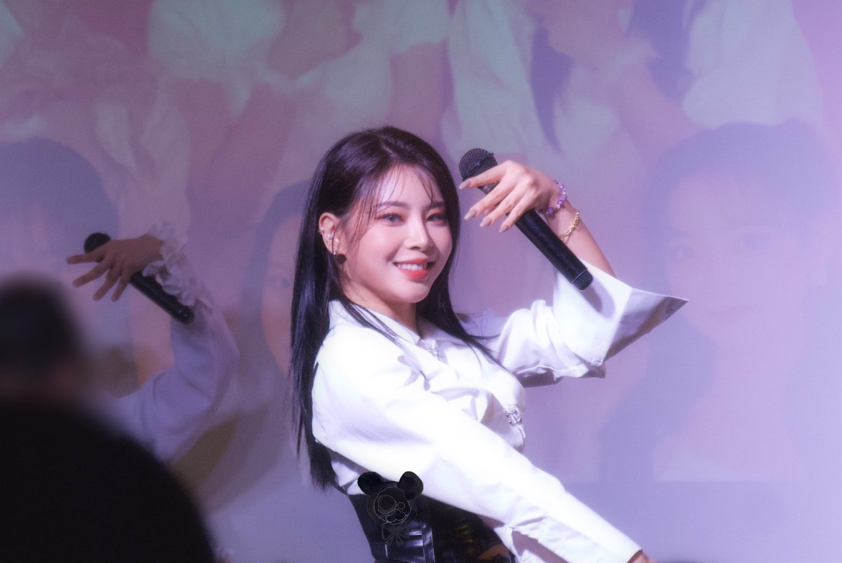 m_pfonly's tweet photo. 230204 핑크판타지 시아

#pinkfantasy #seea #핑크판타지 #시아 #강은영 #ピンクファンタジー #シア https://t.co/yi3WBKDxHB