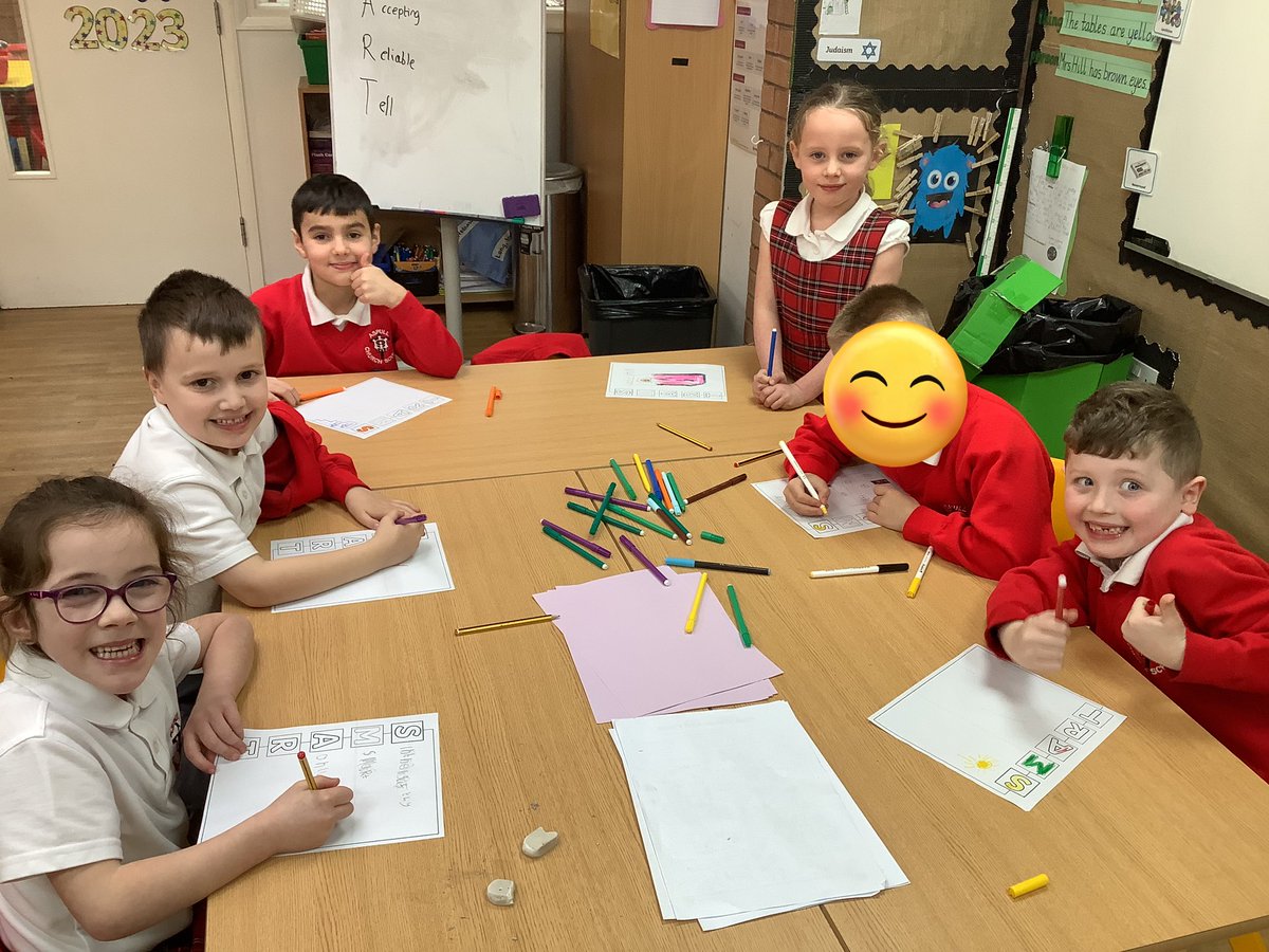 Class1Aspull's tweet image. Smartie is giving us some great advice too👍🏼 Penguins really do know their stuff! #SaferInternetDay2023 #acpscomputing