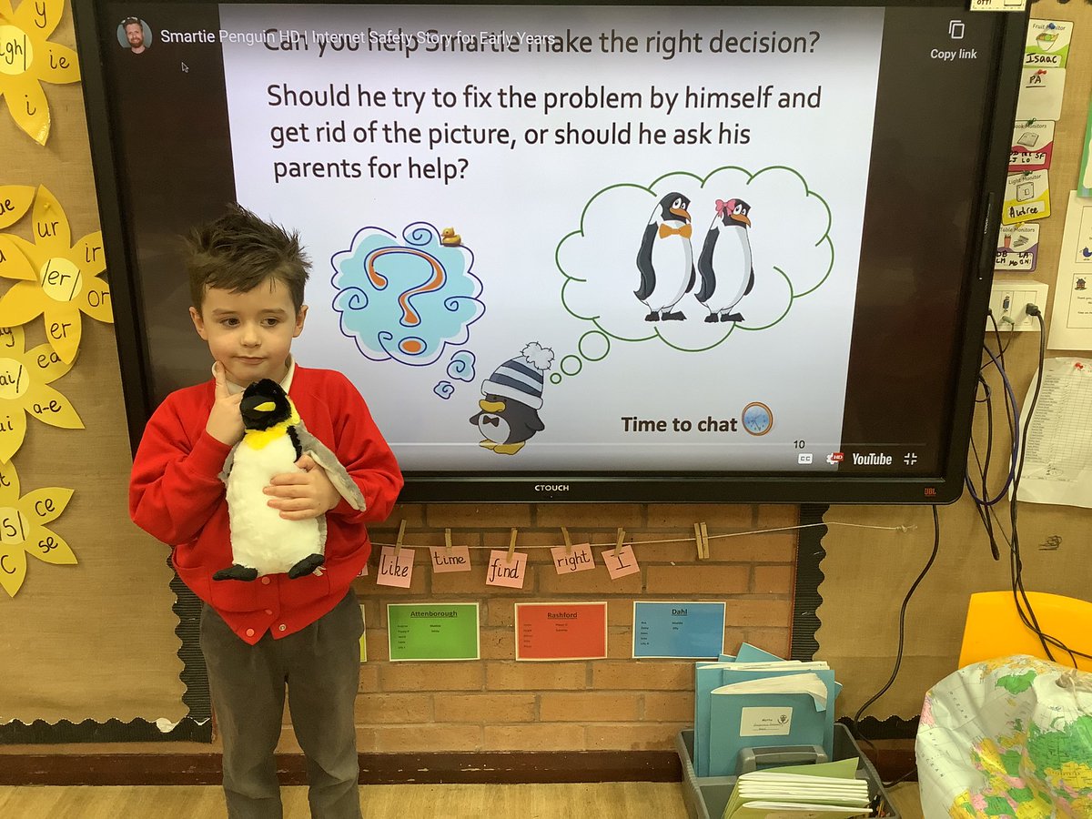 Class1Aspull's tweet image. Smartie is giving us some great advice too👍🏼 Penguins really do know their stuff! #SaferInternetDay2023 #acpscomputing
