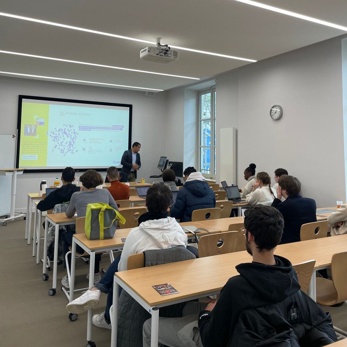 Les Mardis Business sont de retour sur le campus orléanais de l'ISC Paris ! 👏

Un événement mensuel qui permet aux étudiants de rencontrer des professionnels et de découvrir des métiers. 🤝

Un grand MERCI aux intervenants !