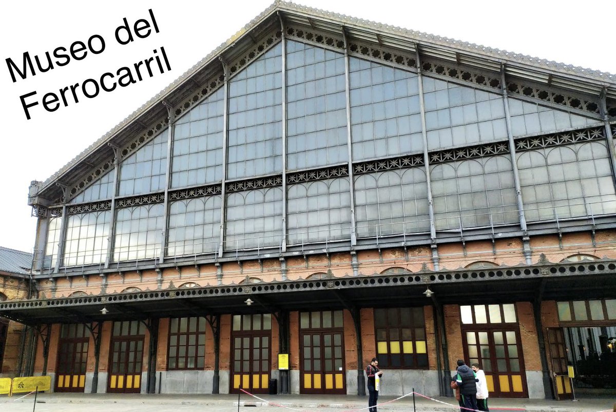 ampa_vega's tweet photo. Hoy nuestros 👦🏻 y 👧🏼 de 2º de educación primaria del @colevirgenvega han visitado el Museo del ferrocarril 🚂 Donde han visto trenes antiguos que funcionaban con carbón o agua, visto una maqueta gigante y por último han construido su propia locomotora de juguete. #lostrenesmolan https://t.co/DFOPWQvnYr